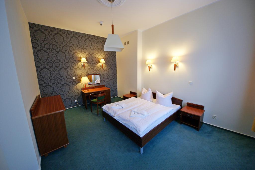 Hotel Staromiejski Słupsk Zimmer foto